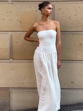 MESHKI Audrina Strapless White Linen Maxi Dress